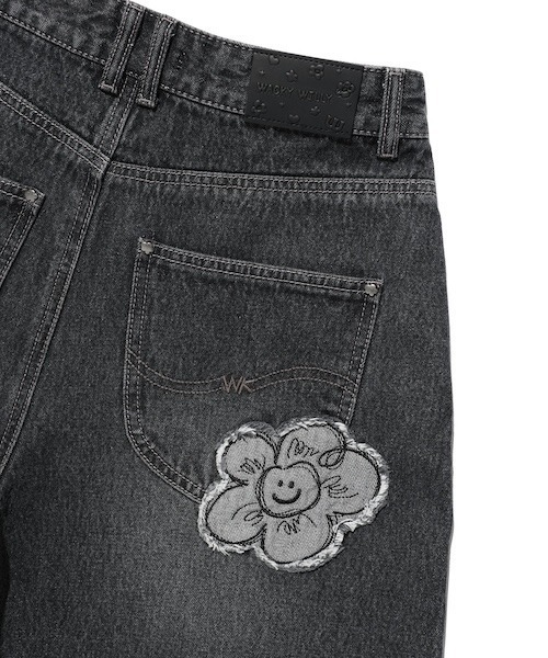Wacky WiLLy(ワッキーウィリー)の「WOMEN'S APPLIQUE DENIM BERMUDA SHORTS(その他パンツ・レディース・グレー/ブルー・MEDIUM/SMALL)」の8枚目の写真