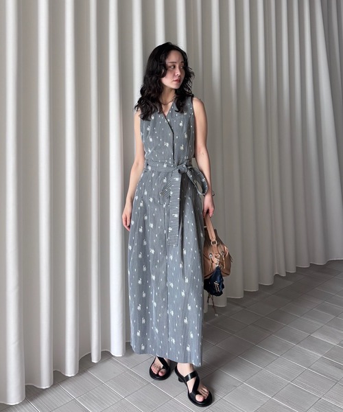 Ameri(アメリ)の「MEDI LACE BONDING DRESS(ドレス・レディース・ライトベージュ/ブラック・MEDIUM/SMALL)」の9枚目の写真
