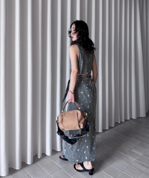 Ameri(アメリ)の「MEDI LACE BONDING DRESS(ドレス・レディース・ライトベージュ/ブラック・MEDIUM/SMALL)」の10枚目の写真