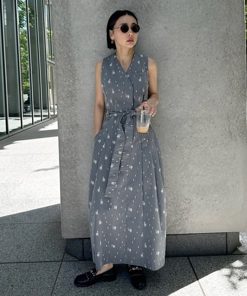 Ameri(アメリ)の「MEDI LACE BONDING DRESS(ドレス・レディース・ライトベージュ/ブラック・MEDIUM/SMALL)」の5枚目の写真