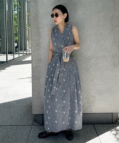 Ameri(アメリ)の「MEDI LACE BONDING DRESS(ドレス・レディース・ライトベージュ/ブラック・MEDIUM/SMALL)」の6枚目の写真