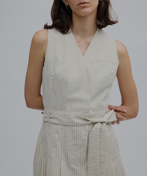 Ameri(アメリ)の「MEDI LACE BONDING DRESS(ドレス・レディース・ライトベージュ/ブラック・MEDIUM/SMALL)」の16枚目の写真