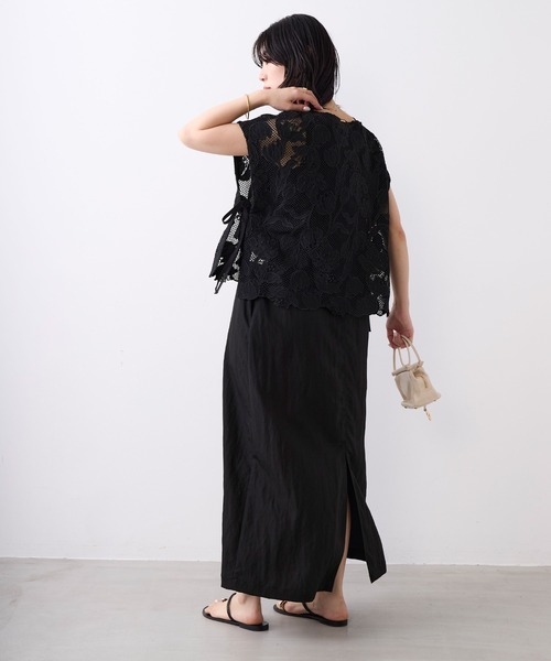 MICA&DEAL(マイカ&ディール)の「Iラインノースリーブワンピース(ワンピース・レディース・チャコールグレー/ブラック/ベージュ・FREE)」の11枚目の写真