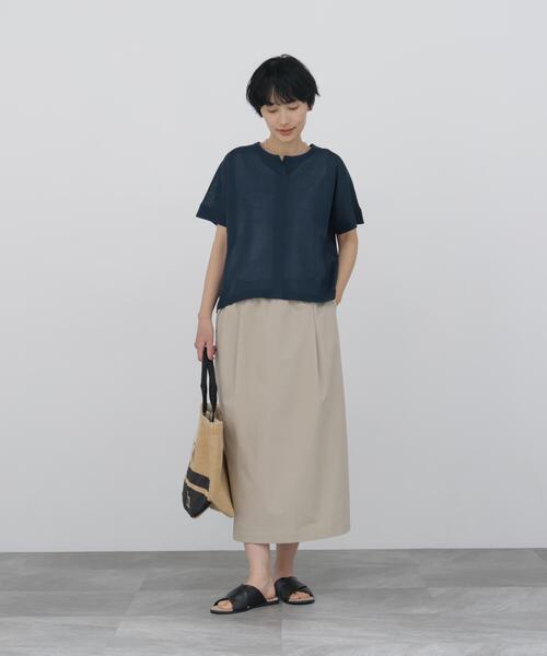 human woman（ヒューマンウーマン）の「◆【名品 / ウォッシャブル】シアーハイゲージキーネックプルオーバー（ニット/セーター・レディース・ベージュ系その他/ホワイト系その他/グリーン・MEDIUM）」の21枚目の写真