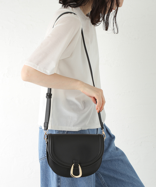 B.C STOCK(ベーセーストック)の「モチーフバックルショルダーバッグ(ショルダーバッグ・レディース・ブラウン/ブラック・FREE)」の16枚目の写真