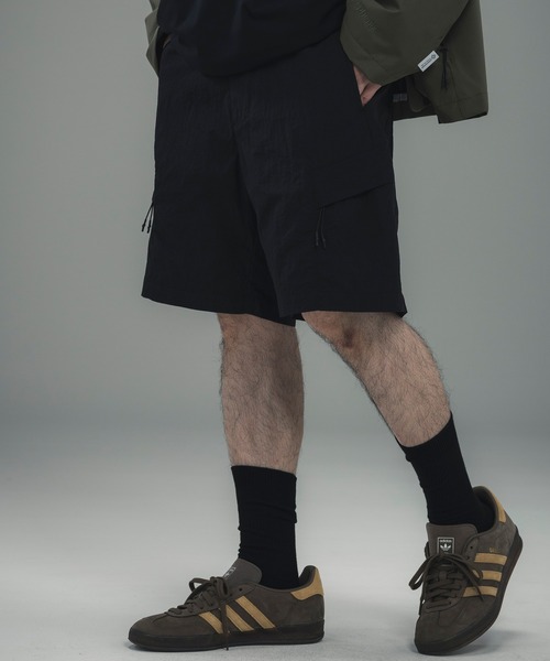 +phenix(プラスフェニックス)の「+phenix(プラスフェニックス)UTILITY POCKET SHORTS / ユーティリティポケット ショーツ(その他パンツ・メンズ・カーキ/ブルー/オレンジ/ブラック・M/L)」の6枚目の写真