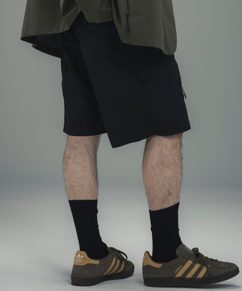 +phenix(プラスフェニックス)の「+phenix(プラスフェニックス)UTILITY POCKET SHORTS / ユーティリティポケット ショーツ(その他パンツ・メンズ・カーキ/ブルー/オレンジ/ブラック・M/L)」の8枚目の写真