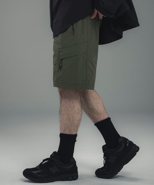 +phenix(プラスフェニックス)の「+phenix(プラスフェニックス)UTILITY POCKET SHORTS / ユーティリティポケット ショーツ(その他パンツ・メンズ・カーキ/ブルー/オレンジ/ブラック・M/L)」の15枚目の写真