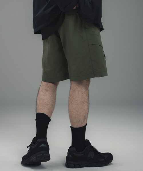 +phenix(プラスフェニックス)の「+phenix(プラスフェニックス)UTILITY POCKET SHORTS / ユーティリティポケット ショーツ(その他パンツ・メンズ・カーキ/ブルー/オレンジ/ブラック・M/L)」の16枚目の写真