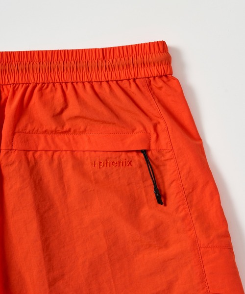 +phenix(プラスフェニックス)の「+phenix(プラスフェニックス)UTILITY POCKET SHORTS / ユーティリティポケット ショーツ(その他パンツ・メンズ・カーキ/ブルー/オレンジ/ブラック・M/L)」の16枚目の写真