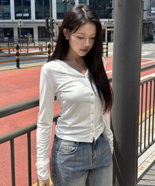 PEPLEE(ペプリー)の「Tencel Button Round Neck Cardigan (White)(カーディガン/ボレロ・レディース・その他・OS)」の1枚目の写真