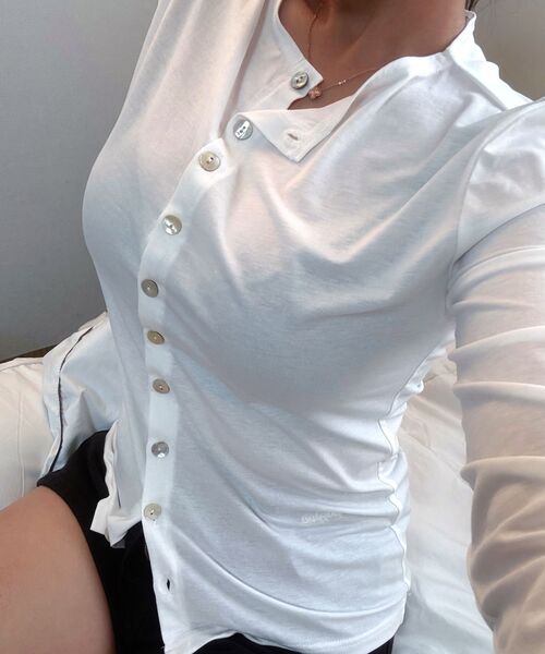 PEPLEE(ペプリー)の「Tencel Button Round Neck Cardigan (White)(カーディガン/ボレロ・レディース・その他・OS)」の4枚目の写真