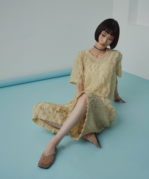 W:Huku(フーク)の「【W:Huku / コットンフリンジジャガード】Vネック 半袖 トップス / Cotton Fringe Jacquard V-Neck Top(シャツ/ブラウス・レディース・ブラック/イエロー系その他/ホワイト・FREE)」の14枚目の写真