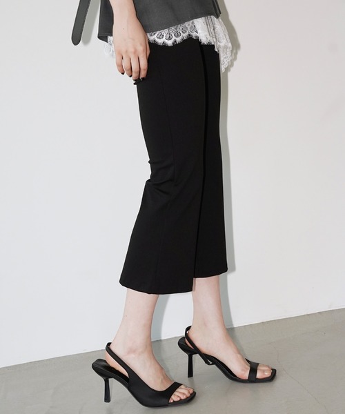chuclla(チュクラ)の「ストレッチフレア サブリナパンツ chw26s363(その他パンツ・レディース・ブラック・S/M/L)」の8枚目の写真