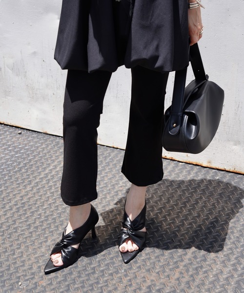 chuclla(チュクラ)の「ストレッチフレア サブリナパンツ chw26s363(その他パンツ・レディース・ブラック・S/M/L)」の22枚目の写真