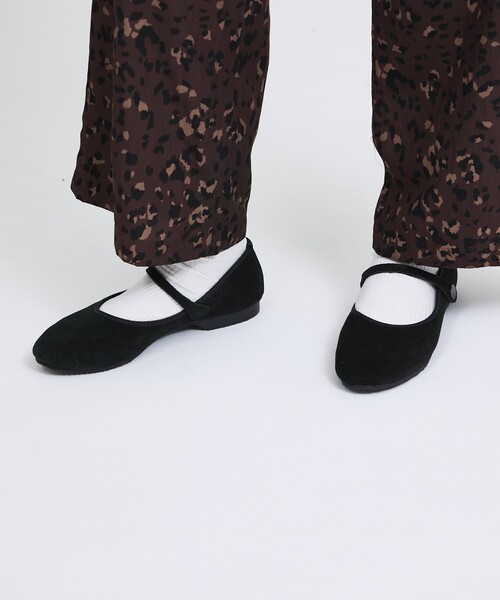 CROWN（クラウン）の「【CROWN/クラウン】STRAP COURT JAZZ SUEDE/シューズ/スエード（バレエシューズ・レディース・ブラック・7/6/5/4）」の3枚目の写真