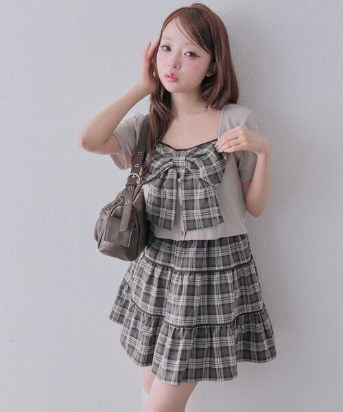OLIVE des OLIVE(オリーブデオリーブ)の「リボンミニワンピとカーデのセット(ワンピース・レディース・ベージュ/ドット/ブラック・FREE)」の4枚目の写真