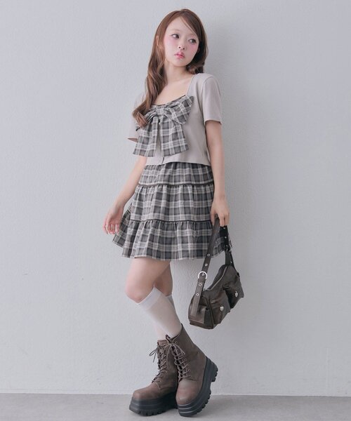 OLIVE des OLIVE(オリーブデオリーブ)の「リボンミニワンピとカーデのセット(ワンピース・レディース・ベージュ/ドット/ブラック・FREE)」の6枚目の写真