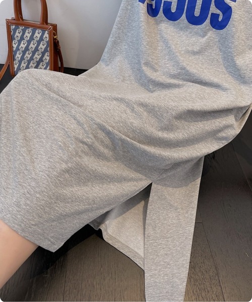 I.O.E（アイオイ）の「【韓国トレンド】1950sロゴプリントTシャツワンピース（ワンピース・レディース・ブラック/グレー・FREE）」の9枚目の写真