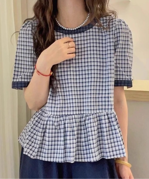 LUCPY(ラクピー)の「ギンガムチェックペプラムブラウス(シャツ/ブラウス・レディース・ブルー・LARGE/MEDIUM/XX-LARGE/X-LARGE)」の2枚目の写真