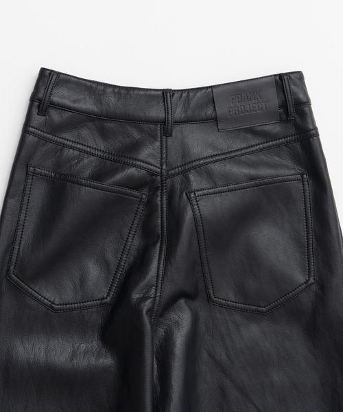 PRANK PROJECT(プランクプロジェクト)の「【2026Autumn Pre-Order】シンセテイックレザーストレートパンツ / Synthetic Leather Straight Pants(その他パンツ・レディース・ブラウン/ブラック・38/36/34)」の17枚目の写真