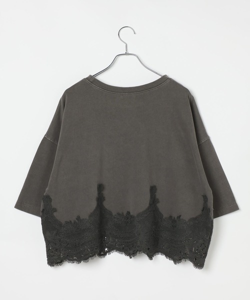 LEPSIM(レプシィム)の「レースドッキングミニ裏毛6分袖 840068(Tシャツ/カットソー・レディース・アイボリー/チャコールグレー/ライトブルー/グレー・FREE)」の5枚目の写真