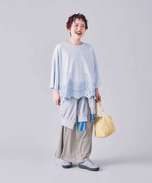 LEPSIM(レプシィム)の「レースドッキングミニ裏毛6分袖 840068(Tシャツ/カットソー・レディース・アイボリー/チャコールグレー/ライトブルー/グレー・FREE)」の17枚目の写真