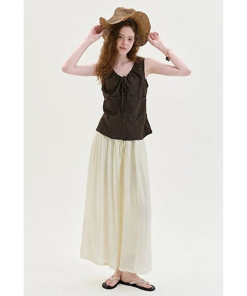 Fano Studios(ファノ ストゥディオズ)の「ドローストリング ノースリーブブラウス FQ26S138【Fano Studios】【2026SS】(Tシャツ/カットソー・レディース・ブラウン・S/M/L)」の11枚目の写真