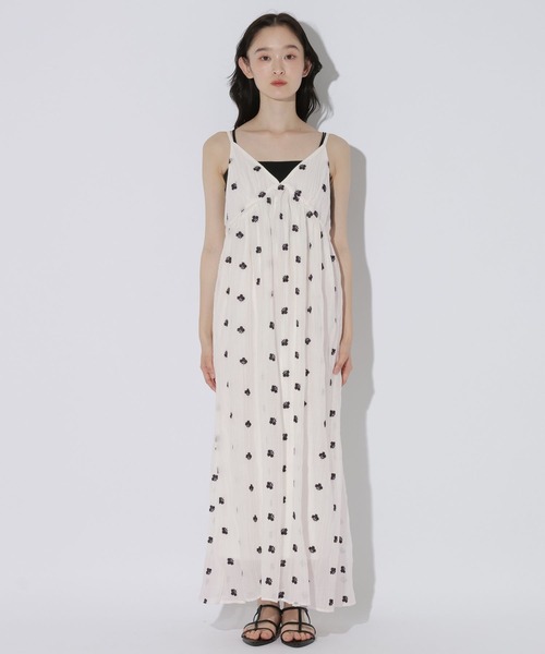 LAKOLE（ラコレ）の「楊柳刺繍キャミワンピース / 1051874（ワンピース・レディース・ライトグリーン/オフホワイト/ブラック・FREE）」の22枚目の写真