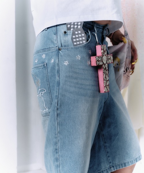 twins(nemne store)(ツインズ)の「twin puppies buggy jorts(その他パンツ・レディース・ライトブルー・SMALL/MEDIUM)」の4枚目の写真