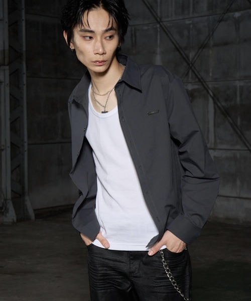LANDNESS（ランドネス）の「【LANDNESS/ランドネス】Metal Plate Slim Fit Shirt／メタルプレートスリムフィットシャツ（シャツ/ブラウス・メンズ・ホワイト/ブラック/チャコールグレー・S/M/L）」の3枚目の写真