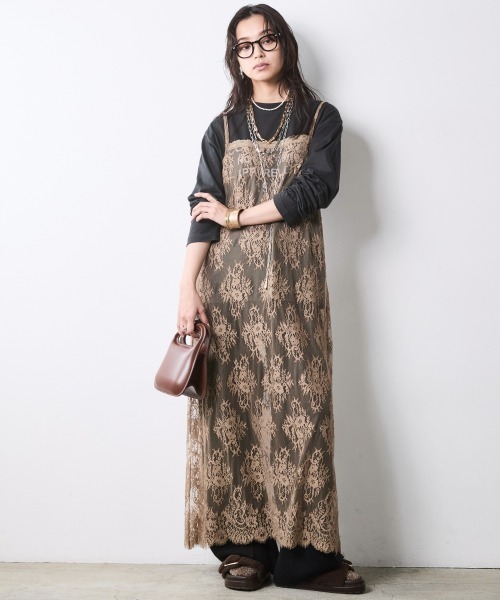 CHIC STYLE(シックスタイル)の「ロゴプリントロングスリーブTシャツ<大きいサイズ有>シックスタイル(Tシャツ/カットソー・レディース・オフホワイト/スミクロ・5L/4L/3L/LL/L/M)」の5枚目の写真