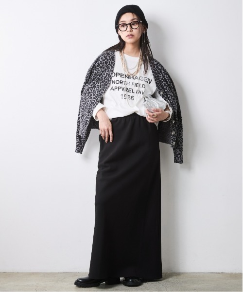 CHIC STYLE(シックスタイル)の「ロゴプリントロングスリーブTシャツ<大きいサイズ有>シックスタイル(Tシャツ/カットソー・レディース・オフホワイト/スミクロ・5L/4L/3L/LL/L/M)」の8枚目の写真