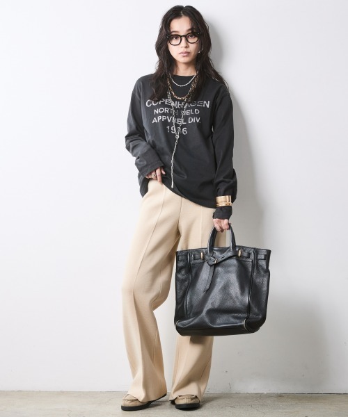 CHIC STYLE(シックスタイル)の「ロゴプリントロングスリーブTシャツ<大きいサイズ有>シックスタイル(Tシャツ/カットソー・レディース・オフホワイト/スミクロ・5L/4L/3L/LL/L/M)」の9枚目の写真