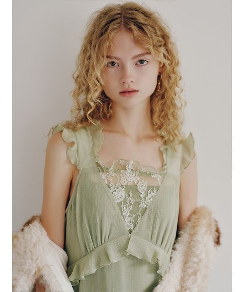 LILY BROWN(リリーブラウン)の「ラッフルフリルロングドレス(ドレス・レディース・ドット/グリーン/ブラック・0/1)」の12枚目の写真