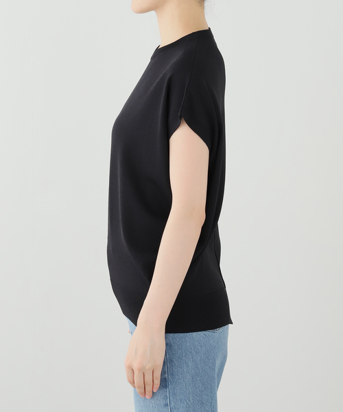 La TOTALITE(ラトータリテ)の「《追加3》【洗える】接触冷感ウォッシャブルフレンチプルオーバー(ニット/セーター・レディース・ベージュ/ブラック/ホワイト・FREE)」の9枚目の写真