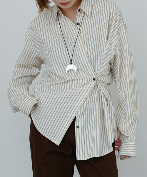 Whim Gazette(ウィムガゼット)の「〈WEB限定〉【Nuition】ストライプ2WAYシャツ(シャツ/ブラウス・レディース・ブルー/アイボリー・FREE)」の2枚目の写真