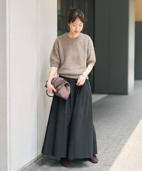 Spick & Span(スピックアンドスパン)の「コットンナイロンタックフレアスカート(スカート・レディース・ブラック/カーキ/マスタード・38/36)」の4枚目の写真