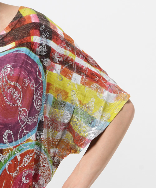 Desigual(デシグアル)の「「Desigual/デシグアル」Tシャツ(Tシャツ/カットソー・レディース・レッド系その他・SMALL/LARGE/MEDIUM)」の6枚目の写真