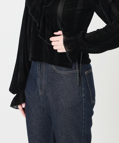 SLOBE IENA(スローブイエナ)の「miller/ミラー SLOBE別注 SHEER ベロアカシュクールトップス(Tシャツ/カットソー・レディース・ベージュ系その他/ブラック・FREE)」の12枚目の写真