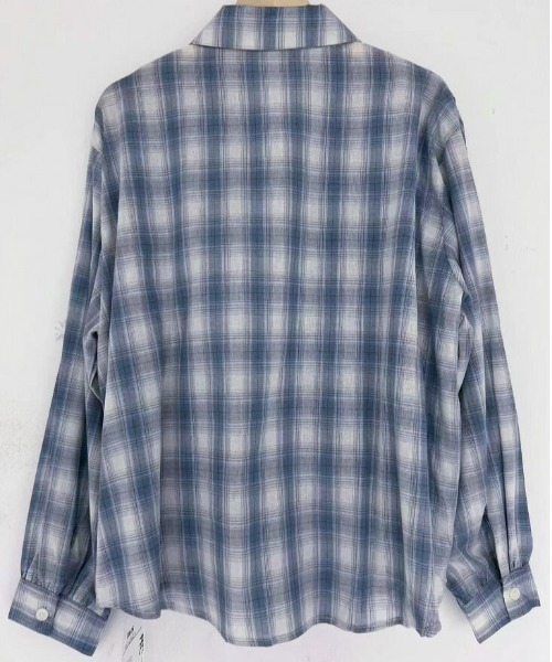 AMELY(エミリー)の「シャーリングデザインオーバーサイズシャツ(Tシャツ/カットソー・レディース・ホワイト/ブルー/ブラック・フリー)」の9枚目の写真