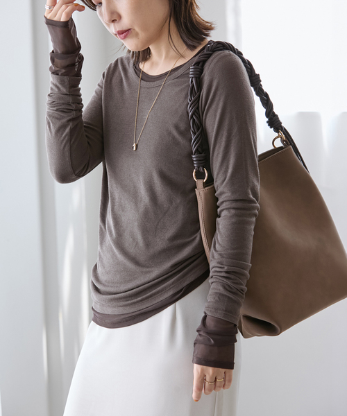 La TOTALITE（ラトータリテ）の「【洗える】レイヤードカットソー（Tシャツ/カットソー・レディース・ブラック/チャコールグレー・FREE）」の4枚目の写真