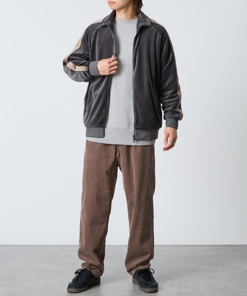 PUMA（プーマ）の「【WEB先行予約】[PUMA/プーマ] 別注 T7 ベロアトラックジャケット（ジャージ・レディース・キャメル/グレー・XS/S/M/L/XL）」の11枚目の写真