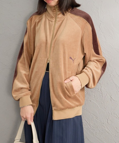 PUMA（プーマ）の「【WEB先行予約】[PUMA/プーマ] 別注 T7 ベロアトラックジャケット（ジャージ・レディース・キャメル/グレー・XS/S/M/L/XL）」の17枚目の写真