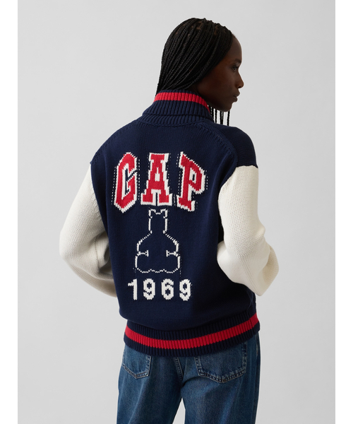 GAP(ギャップ)の「コットン100% オーバーサイズ バーシティスタイル ニットジャケット(ニット/セーター・レディース・ネイビー・M/XXS/XL/L/S/XS)」の5枚目の写真