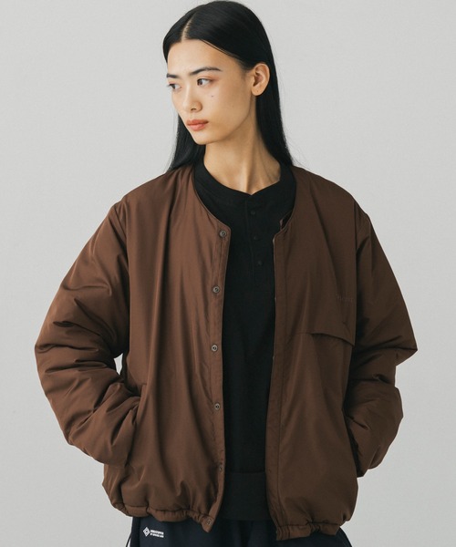 +phenix(プラスフェニックス)の「+phenix(プラスフェニックス)PADDED LINER JACKET / 中綿入りライナージャケット(ノーカラージャケット・メンズ・グレー/ブラウン/ブラック・M/L)」の5枚目の写真