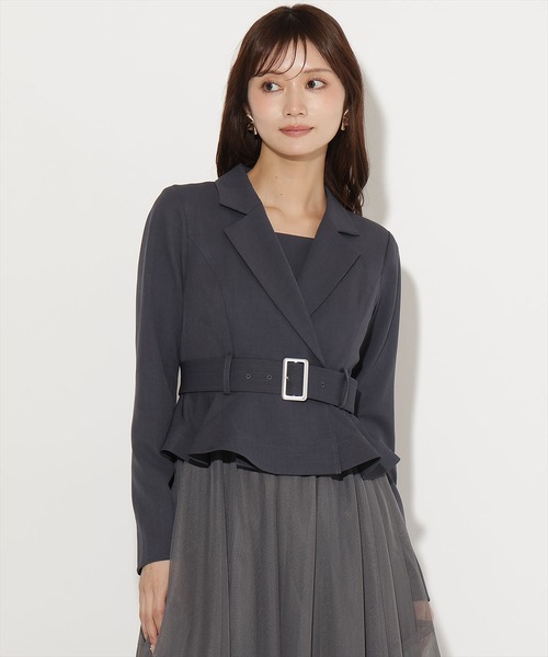 AND COUTURE(アンドクチュール)の「ペプラムジャケットレイヤードワンピース(ワンピース・レディース・ベージュ/チャコールグレー/ブラック・FREE)」の19枚目の写真