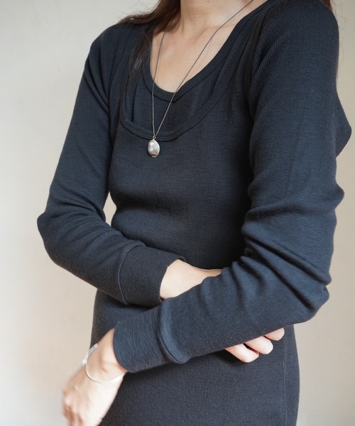 ARCHI（アーキ）の「WASHABLE WOOL TOP（Tシャツ/カットソー・レディース・アイボリー/チャコールグレー/ダークブラウン・S/M）」の8枚目の写真