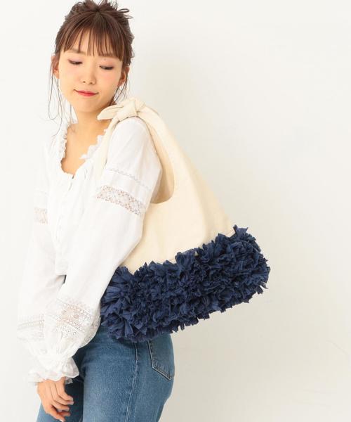 Another Edition（アナザーエディション）の「【WEB店舗限定】フリルトートバッグ（ショルダーバッグ・レディース・ネイビー/ピンク・フリー）」の2枚目の写真