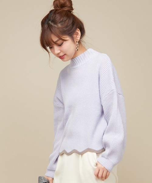 natural couture（ナチュラルクチュール）の「配色スカラップヘムニット（ニット/セーター・レディース・ブラック/オフホワイト/サックスブルー/ピンク・FREE）」の3枚目の写真